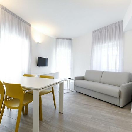 Bertamini Apartments Torbole Sul Garda Luaran gambar