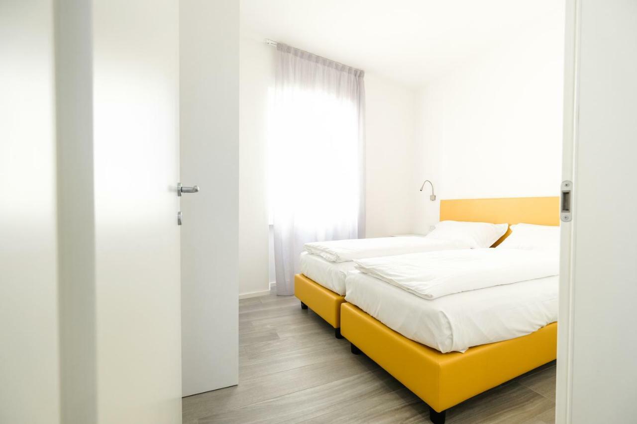 Bertamini Apartments Torbole Sul Garda Luaran gambar